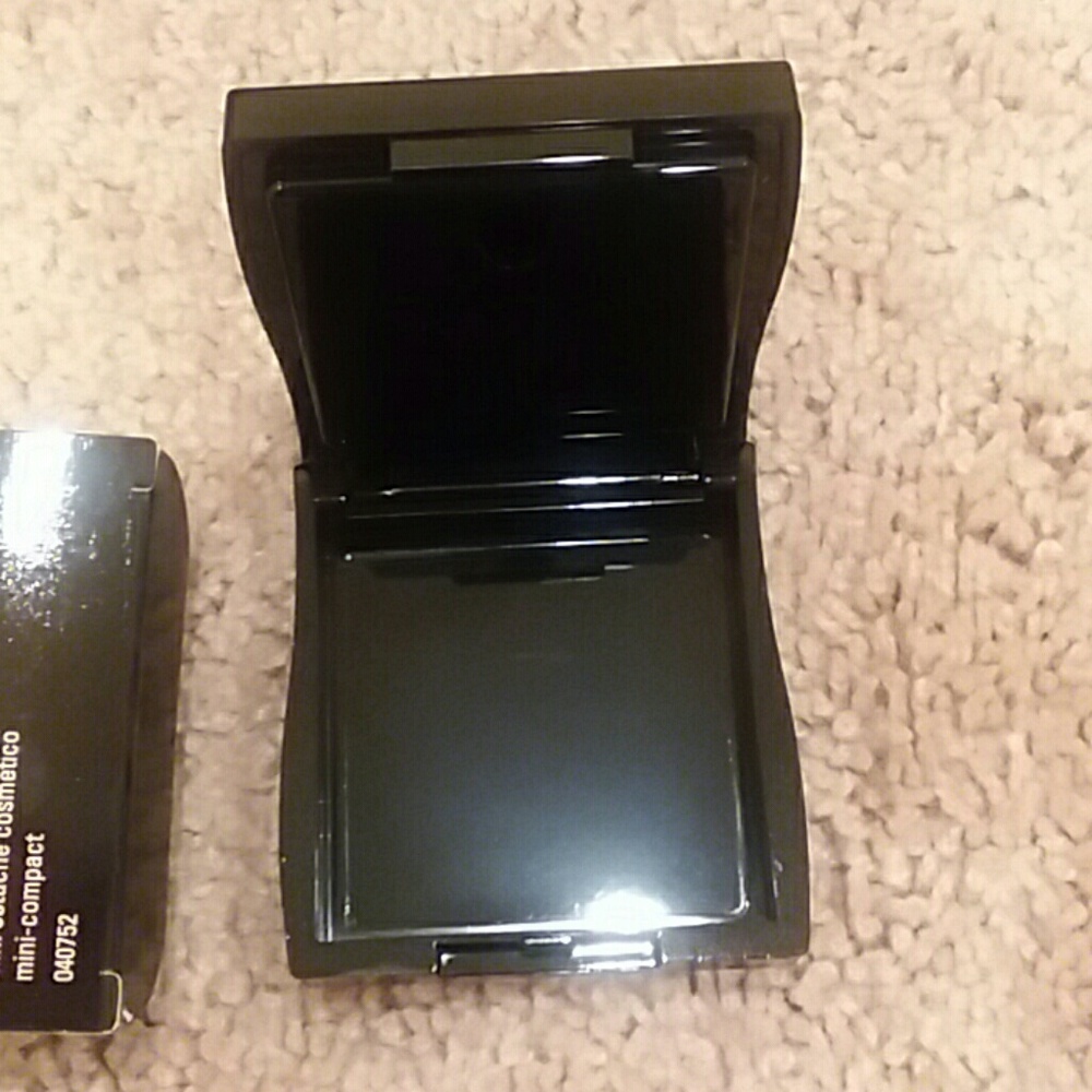 Compact Mini NEW - Picture 4 of 4